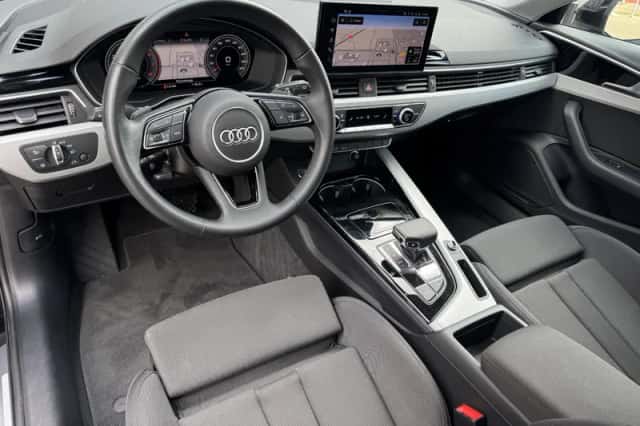 Audi A4 (2023) thumbnail 10