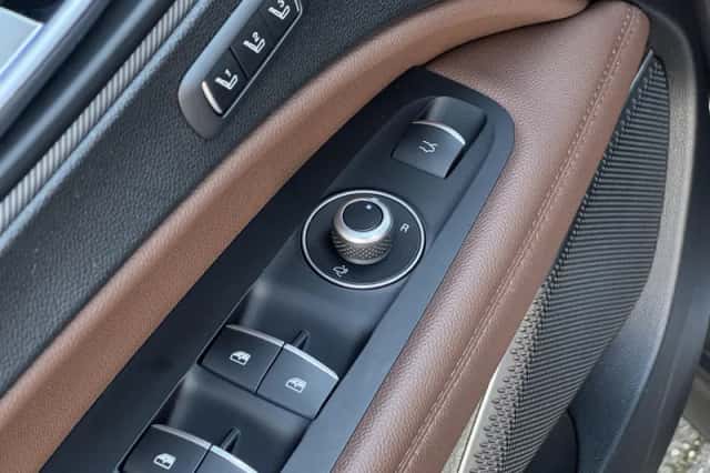 Alfa Romeo Stelvio (2018) thumbnail 33