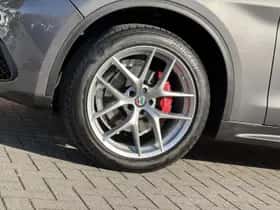 Alfa Romeo Stelvio (2018) thumbnail 36