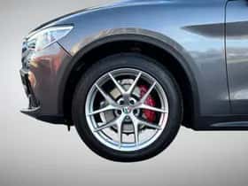 Alfa Romeo Stelvio (2018) thumbnail 8
