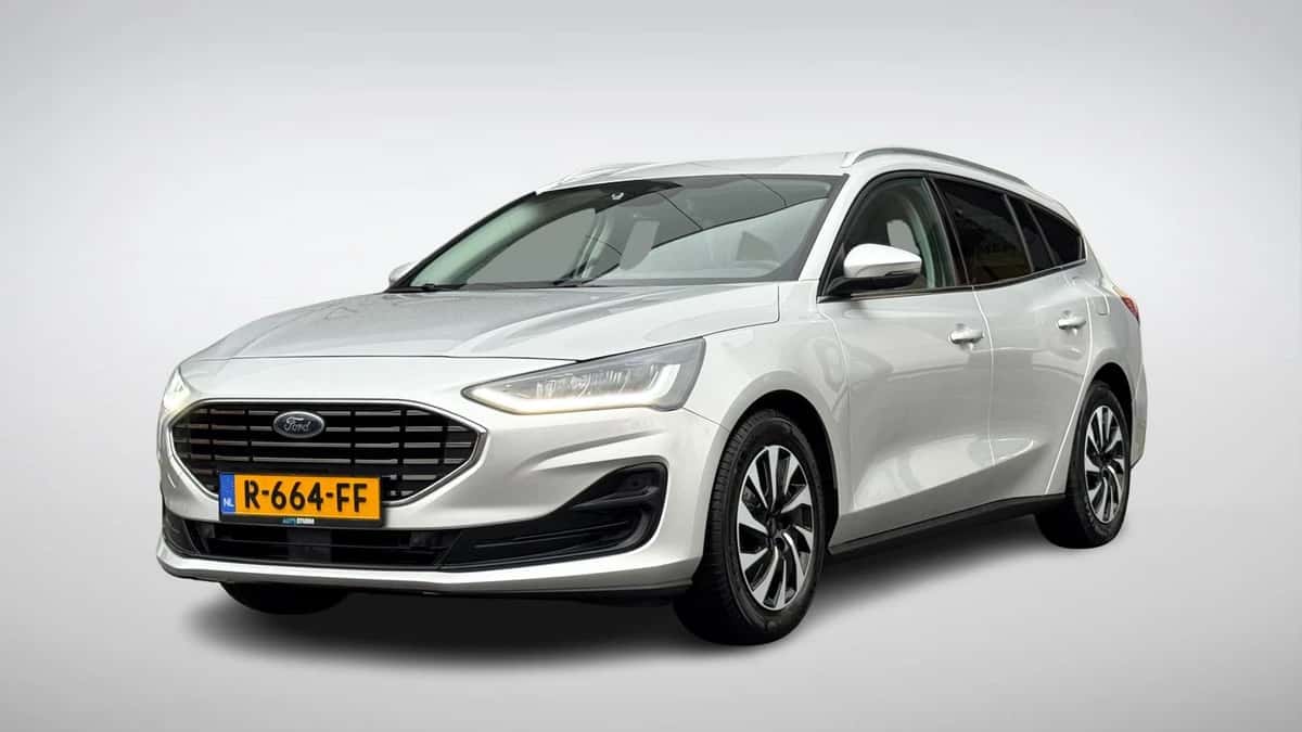 Ford Focus (2022) — foto 1