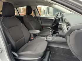 Ford Focus (2022) thumbnail 11