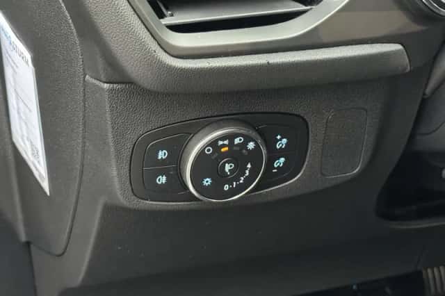 Ford Focus (2022) thumbnail 26