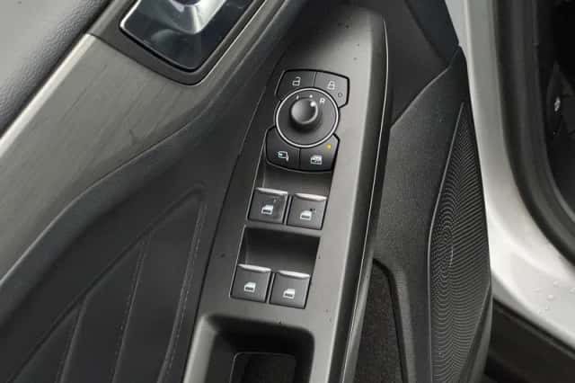 Ford Focus (2022) thumbnail 28