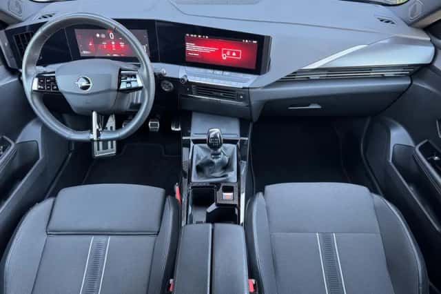 Opel Astra (2023) thumbnail 12