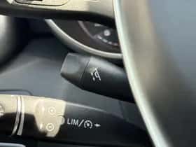 Mercedes-Benz C-Klasse (2017) thumbnail 30