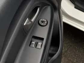 Kia Rio (2014) thumbnail 22