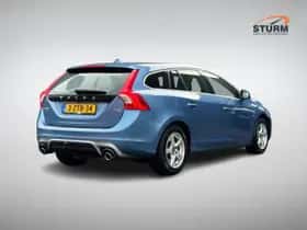 Volvo V60 (2015) thumbnail 4