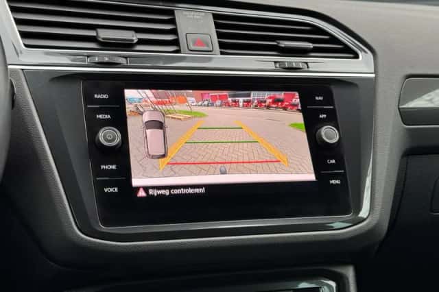 Volkswagen Tiguan (2019) thumbnail 15