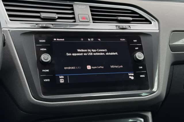 Volkswagen Tiguan (2019) thumbnail 16