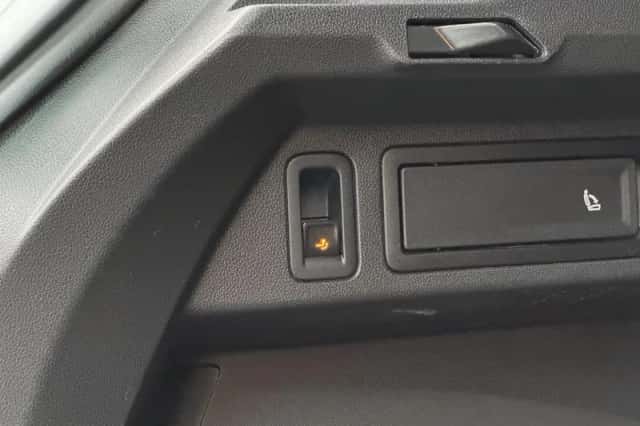 Volkswagen Tiguan (2019) thumbnail 23