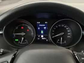 Toyota C-HR (2021) thumbnail 24