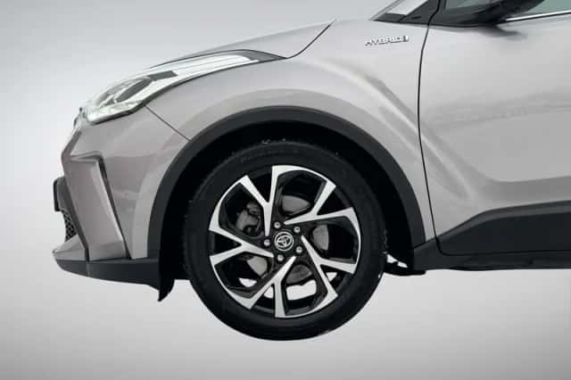 Toyota C-HR (2021) thumbnail 8