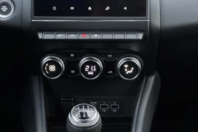 Renault Captur (2020) thumbnail 19