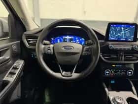 Ford Kuga (2022) thumbnail 12