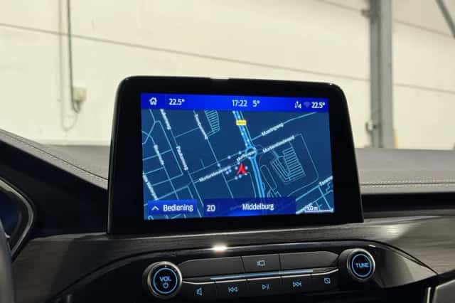 Ford Kuga (2022) thumbnail 14