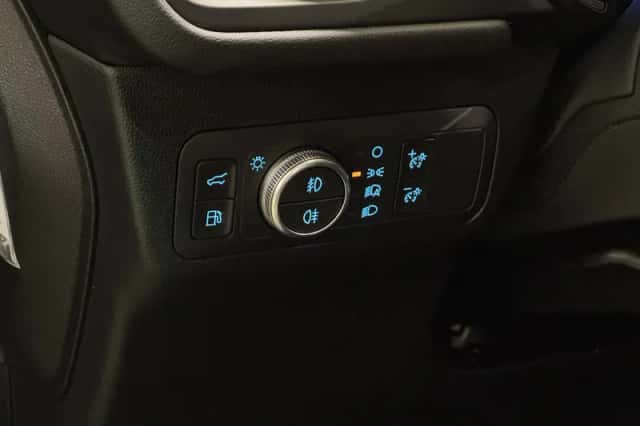 Ford Kuga (2022) thumbnail 25