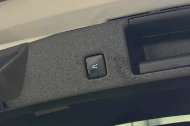 Ford Kuga (2022) thumbnail 28