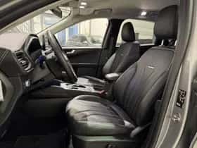 Ford Kuga (2022) thumbnail 7