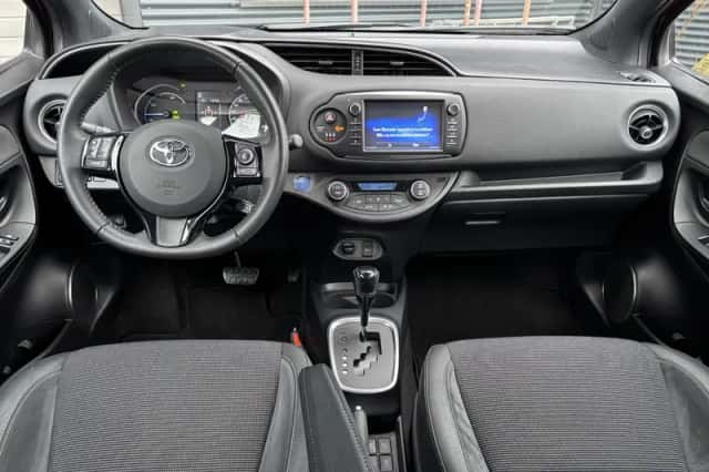 Toyota Yaris (2019) thumbnail 11