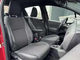 Toyota Yaris (2019) thumbnail 12