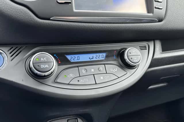 Toyota Yaris (2019) thumbnail 21
