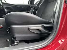 Toyota Yaris (2019) thumbnail 25