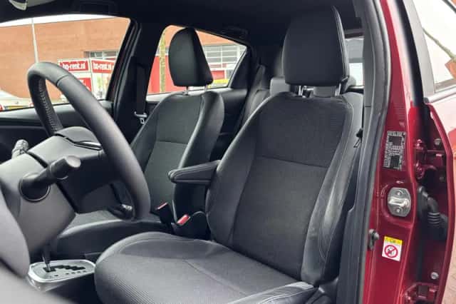 Toyota Yaris (2019) thumbnail 9