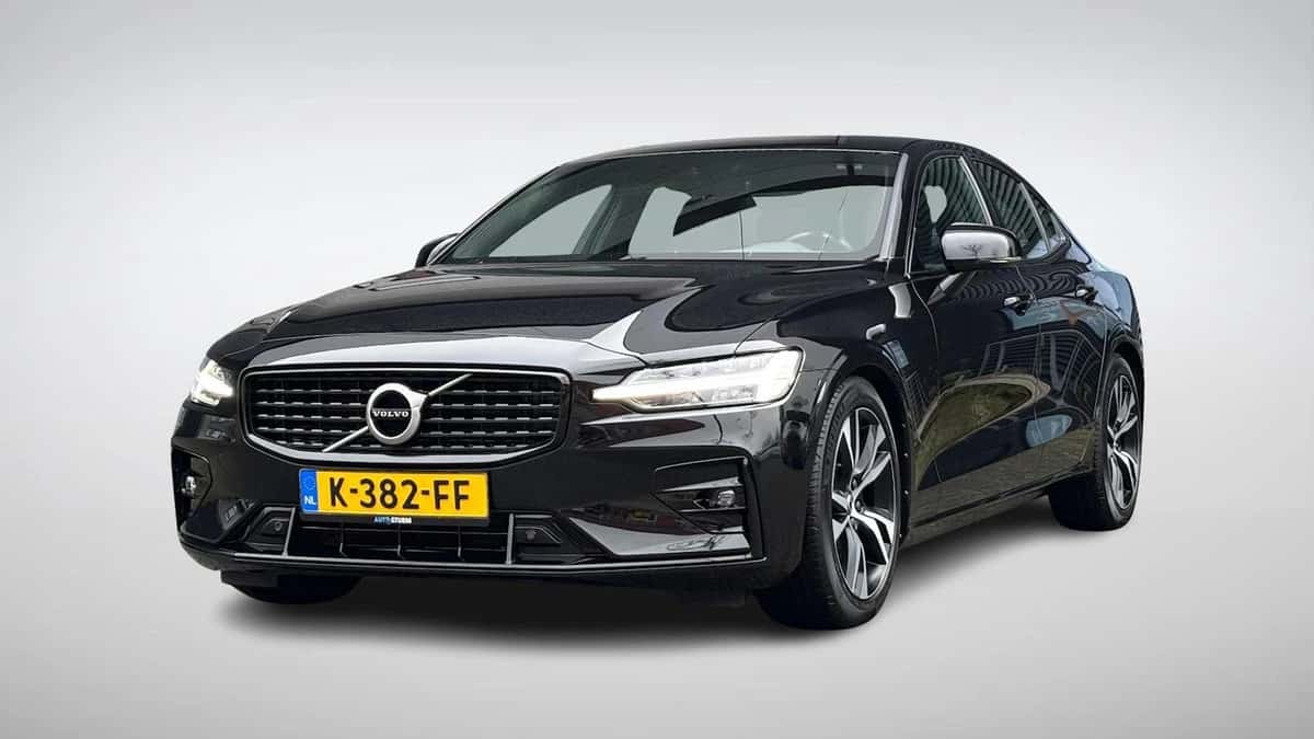 Volvo S60 (2021) — foto 1