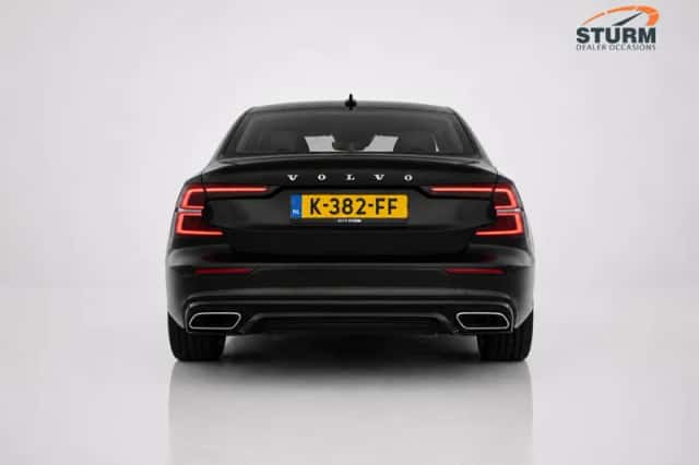 Volvo S60 (2021) thumbnail 5