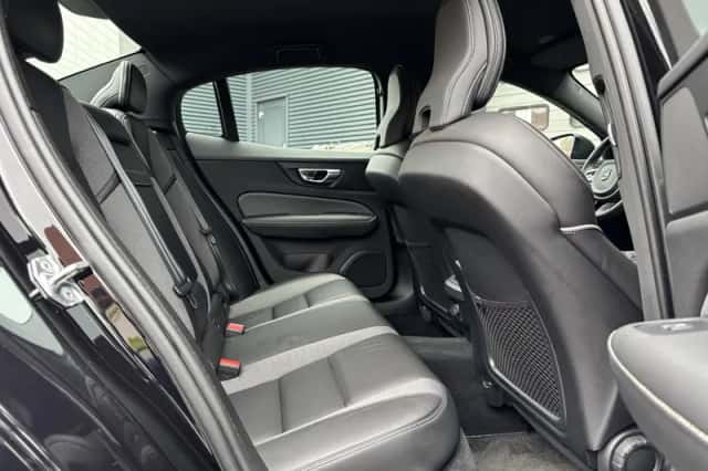 Volvo S60 (2021) thumbnail 10