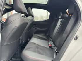 Toyota Yaris (2023) thumbnail 12
