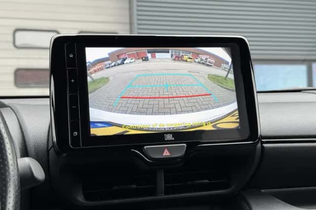 Toyota Yaris (2023) thumbnail 18