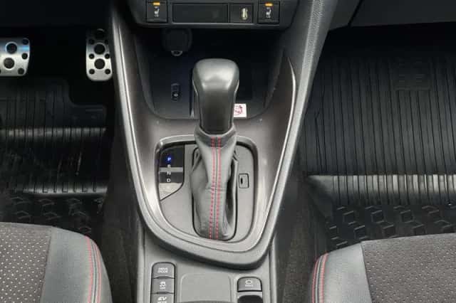 Toyota Yaris (2023) thumbnail 22