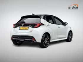 Toyota Yaris (2023) thumbnail 4