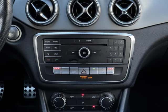 Mercedes-Benz CLA-Klasse (2019) thumbnail 19