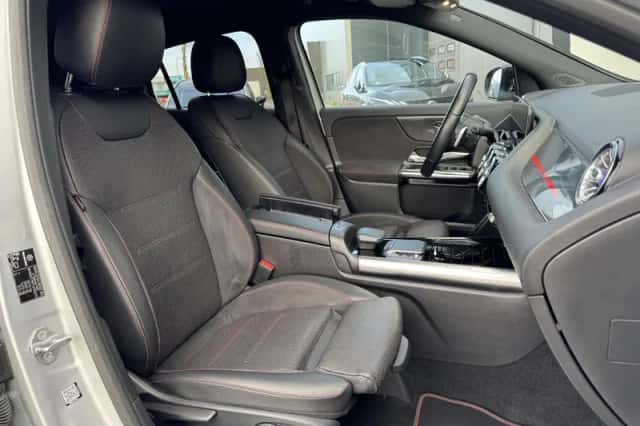 Mercedes-Benz GLA (2020) thumbnail 11