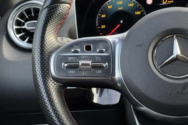 Mercedes-Benz GLA (2020) thumbnail 15