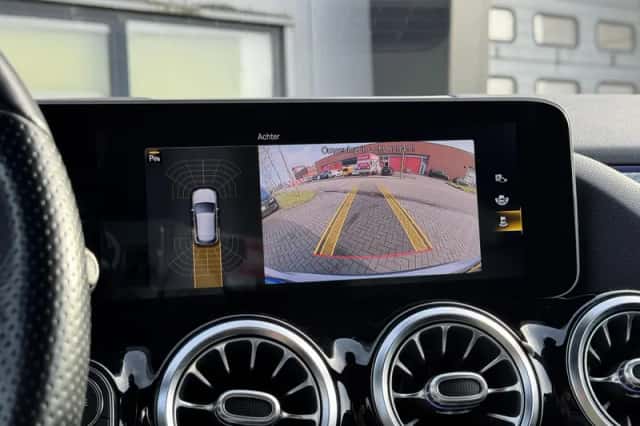 Mercedes-Benz GLA (2020) thumbnail 17