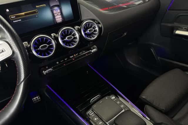 Mercedes-Benz GLA (2020) thumbnail 22