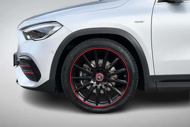 Mercedes-Benz GLA (2020) thumbnail 8