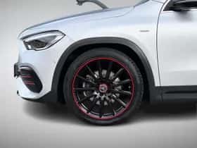 Mercedes-Benz GLA (2020) thumbnail 8