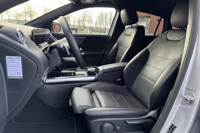 Mercedes-Benz GLA (2020) thumbnail 9