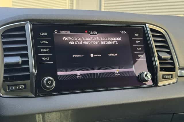 Škoda Karoq (2019) thumbnail 17