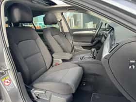 Volkswagen Passat (2021) thumbnail 11