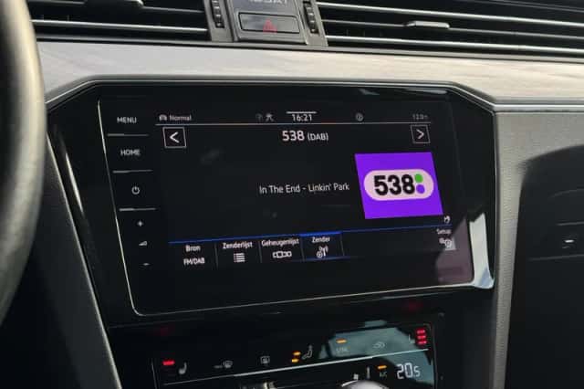 Volkswagen Passat (2021) thumbnail 16