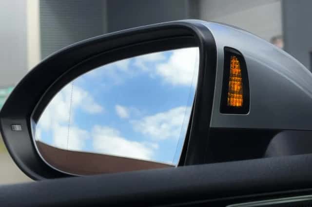 Volkswagen Passat (2021) thumbnail 23