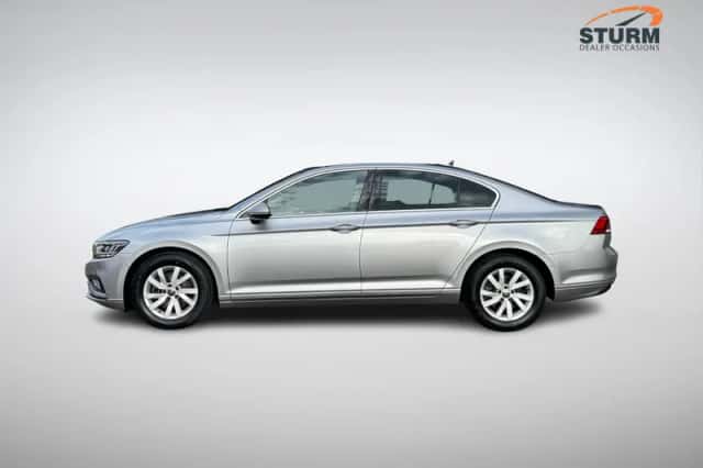 Volkswagen Passat (2021) thumbnail 7
