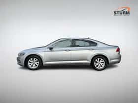 Volkswagen Passat (2021) thumbnail 7