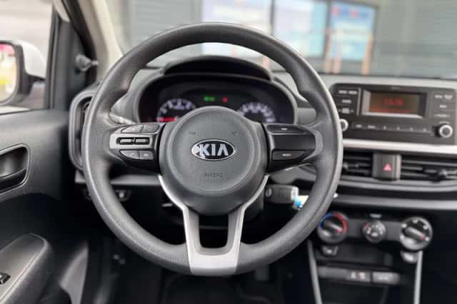 Kia Picanto (2017) thumbnail 14